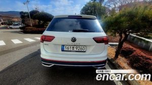 Volkswagen Tiguan 2.0 TSI Prestige 2023 года из Южной Кореи