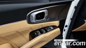 Kia Sorento HEV 1.6 2WD 2021 года из Южной Кореи
