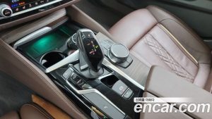 BMW 5-Series 530i Luxury Plus 2020 года из Южной Кореи