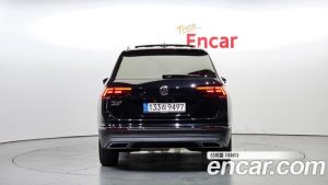 Volkswagen Tiguan 2.0 TDI Prestige 2020 года из Южной Кореи