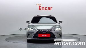 Lexus ES Executive 2021 года из Южной Кореи