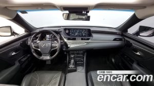 Lexus ES Executive 2021 года из Южной Кореи