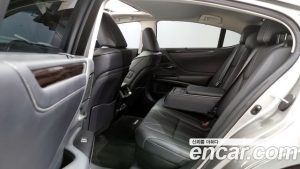 Lexus ES Executive 2021 года из Южной Кореи
