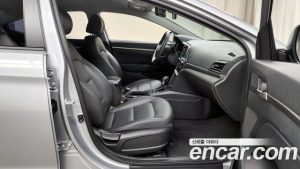 Hyundai AVANTE 1.6 2020 года из Южной Кореи