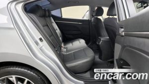 Hyundai AVANTE 1.6 2020 года из Южной Кореи
