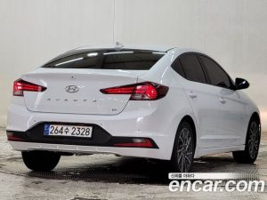 Hyundai AVANTE 1.6 2020 года из Южной Кореи
