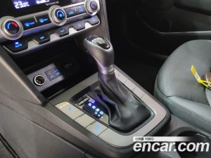 Hyundai AVANTE 1.6 2020 года из Южной Кореи