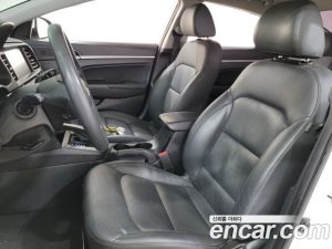 Hyundai AVANTE 1.6 2020 года из Южной Кореи