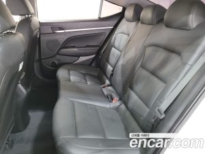Hyundai AVANTE 1.6 2020 года из Южной Кореи