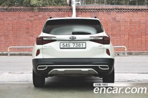 Kia Seltos Бензин 1.6 Turbo 2WD 2020 года из Южной Кореи