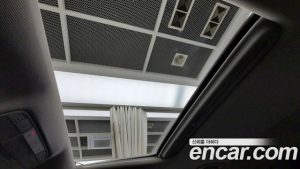 Mercedes-Benz E-Class E300 4MATIC AMG Line 2020 года из Южной Кореи