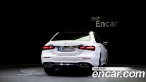 Mercedes-Benz E-Class E350 4MATIC AMG Line 2021 года из Южной Кореи