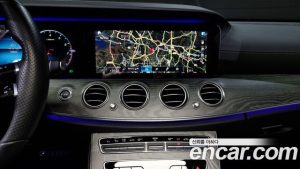 Mercedes-Benz E-Class E350 4MATIC AMG Line 2021 года из Южной Кореи