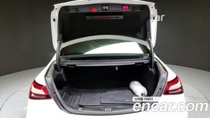 Mercedes-Benz E-Class E350 4MATIC AMG Line 2021 года из Южной Кореи
