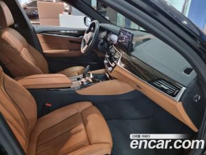 BMW 5-Series 520i M Sport 2021 года из Южной Кореи