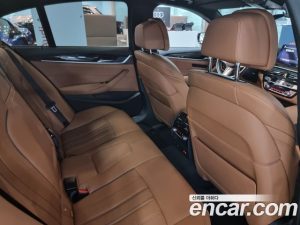 BMW 5-Series 520i M Sport 2021 года из Южной Кореи