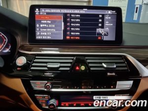 BMW 5-Series 520i M Sport 2021 года из Южной Кореи