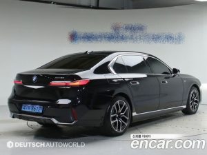 BMW i7 xDrive 60 M Sport 2023 года из Южной Кореи
