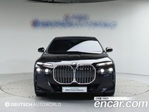 BMW i7 xDrive 60 M Sport 2023 года из Южной Кореи