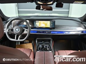 BMW i7 xDrive 60 M Sport 2023 года из Южной Кореи