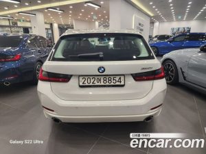 BMW 3-Series 320i Touring 2023 года из Южной Кореи
