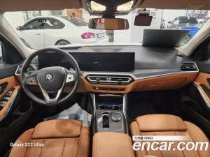 BMW 3-Series 320i Touring 2023 года из Южной Кореи