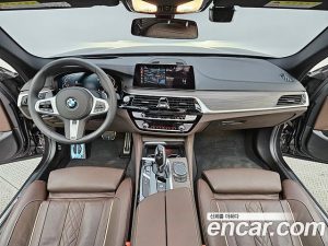 BMW 5-Series 530i M Sport Plus 2020 года из Южной Кореи