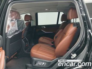 BMW X7 xDrive 40d Design Pure Excellence 6인승 2021 года из Южной Кореи