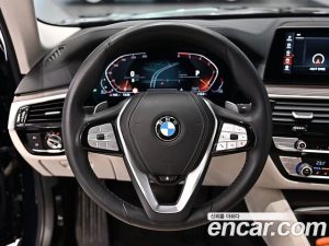 BMW 5-Series 520d Luxury Plus 2020 года из Южной Кореи