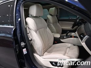 BMW 5-Series 520d Luxury Plus 2020 года из Южной Кореи