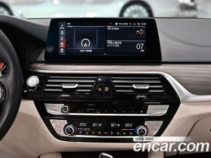 BMW 5-Series 520d Luxury Plus 2020 года из Южной Кореи