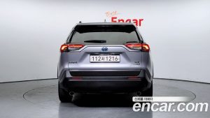 Toyota RAV4 2.5 2WD HYBRID 2021 года из Южной Кореи