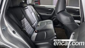 Toyota RAV4 2.5 2WD HYBRID 2021 года из Южной Кореи