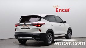 Kia Seltos Дизель 1.6 2WD 2021 года из Южной Кореи