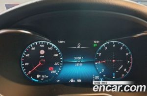 Mercedes-Benz GLC-Class GLC300 4MATIC Premium 2020 года из Южной Кореи