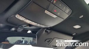 Mercedes-Benz GLC-Class GLC300 4MATIC Premium 2020 года из Южной Кореи