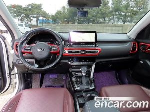 Kia Seltos Бензин 1.6 Turbo 4WD 2020 года из Южной Кореи