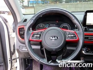 Kia Seltos Бензин 1.6 Turbo 4WD 2020 года из Южной Кореи