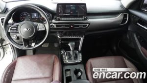 Kia Seltos Бензин 1.6 Turbo 2WD 2020 года из Южной Кореи