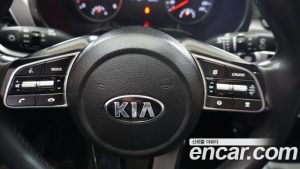 Kia Seltos Бензин 1.6 Turbo 2WD 2020 года из Южной Кореи