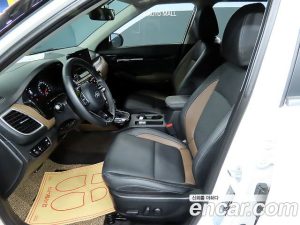 Kia Seltos Бензин 1.6 Turbo 2WD 2021 года из Южной Кореи