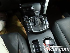 Kia Seltos Бензин 1.6 Turbo 2WD 2021 года из Южной Кореи