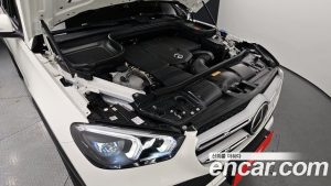 Mercedes-Benz GLE-Class GLE300d 4MATIC 2023 года из Южной Кореи