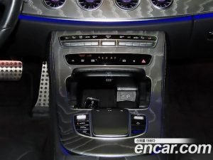 Mercedes-Benz CLS-Class CLS450 4MATIC AMG Line 2021 года из Южной Кореи