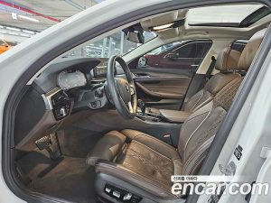 BMW 5-Series 523d Luxury 2021 года из Южной Кореи