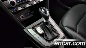Hyundai AVANTE 1.6 2020 года из Южной Кореи