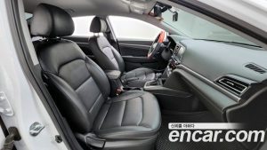 Hyundai AVANTE 1.6 2020 года из Южной Кореи