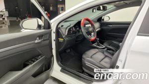 Hyundai AVANTE 1.6 2020 года из Южной Кореи