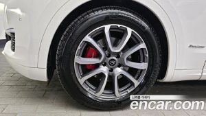 Maserati Levante 3.0 AWD GranLusso 2020 года из Южной Кореи
