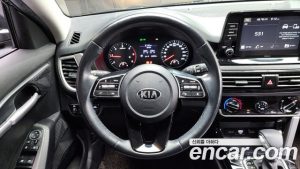 Kia Seltos Дизель 1.6 2WD 2020 года из Южной Кореи
